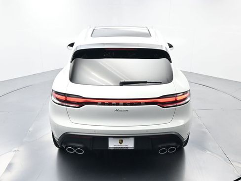 Used 2025 Porsche Macan image 38