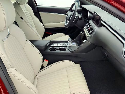 Used 2025 Genesis G70 2.5T w/ Sport Prestige Package image 25