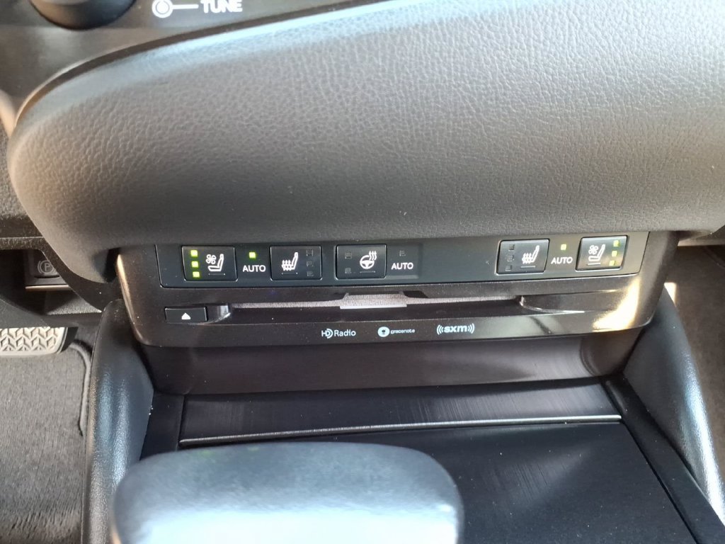 Used 2019 Lexus ES 350 w/ Premium Package FWD image 23