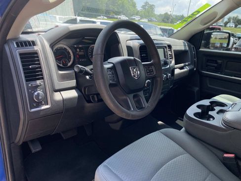 Used 2018 RAM 1500 Express AWD/4WD image 26