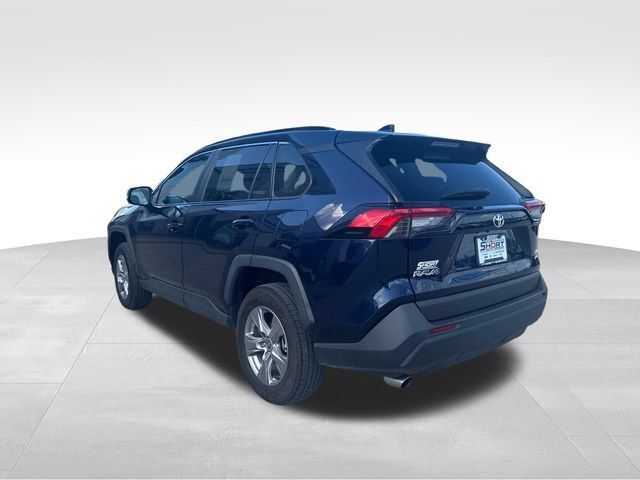 Used 2025 Toyota RAV4 XLE AWD/4WD image 7