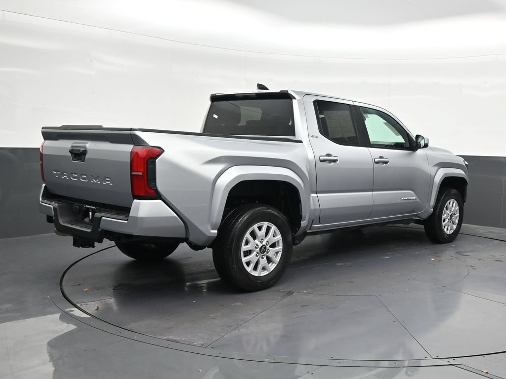 Used 2025 Toyota Tacoma SR5 RWD image 5