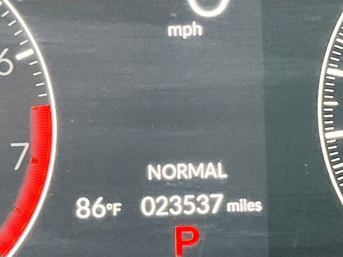 Used 2025 Honda Pilot EX-L image 12