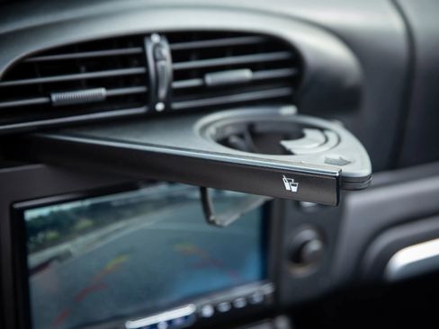 Used 2004 Porsche 911 Carrera 4S image 33