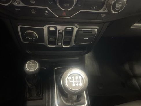 Used 2020 Jeep Gladiator Sport w/ Quick Order Package 23S image 20