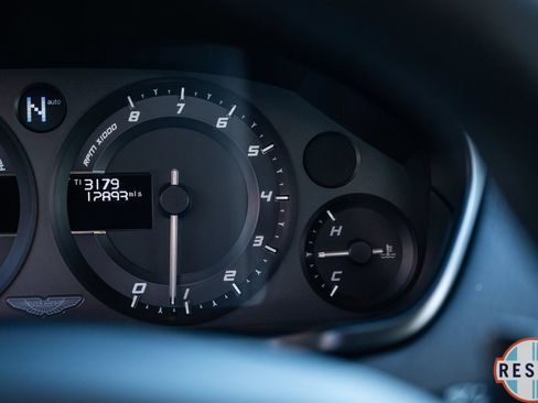 Used 2014 Aston Martin Vanquish Coupe RWD image 39
