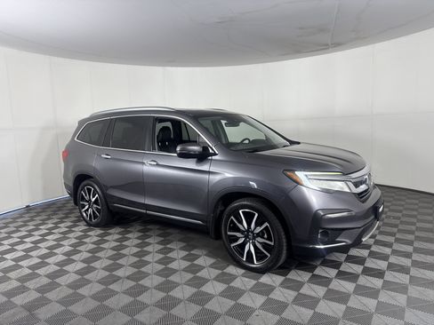 Used 2019 Honda Pilot Elite image 2