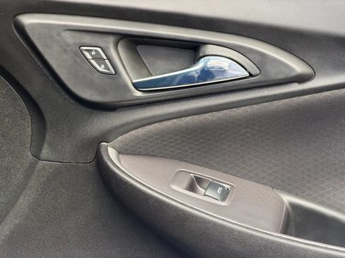 Used 2022 Chevrolet Malibu LS FWD image 10