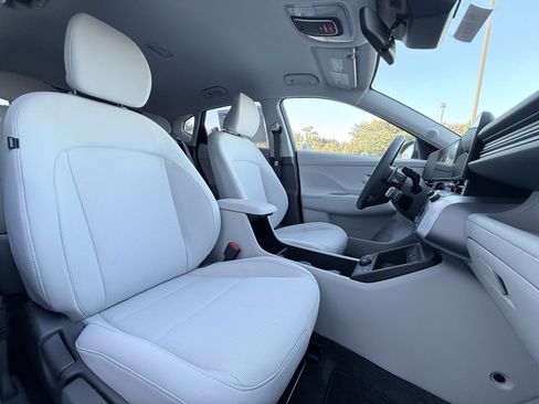 New 2025 Hyundai Kona SEL image 30