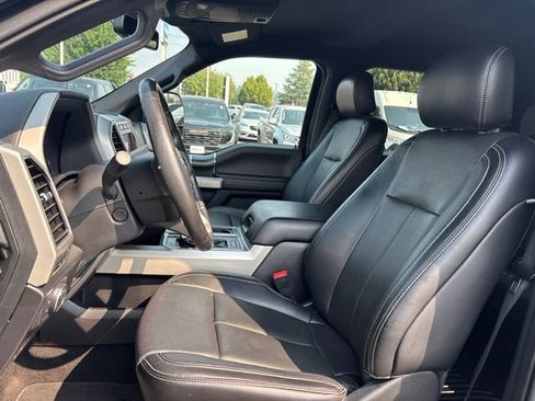 Used 2018 Ford F150 Lariat w/ Equipment Group 502A Luxury AWD/4WD image 9