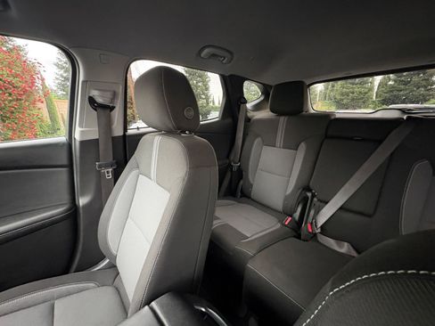 Used 2025 Chevrolet Blazer LT image 41