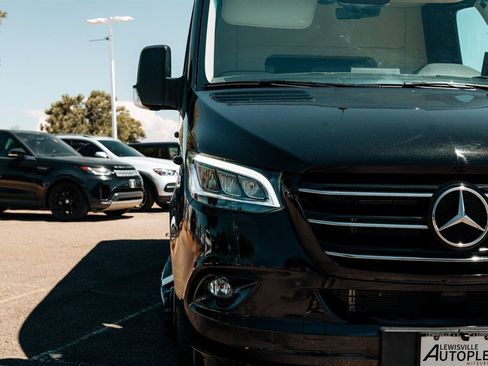 Used 2024 Mercedes-Benz Sprinter 3500 image 9