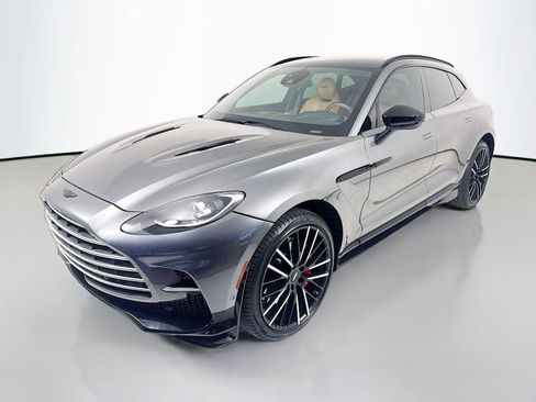 Used 2024 Aston Martin DBX 707 AWD/4WD image 3