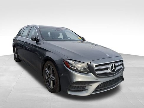 Used 2017 Mercedes-Benz E 400 4MATIC Wagon image 1
