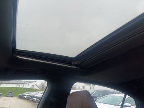 Used 2023 Lexus ES 300h w/ Premium Package image 11