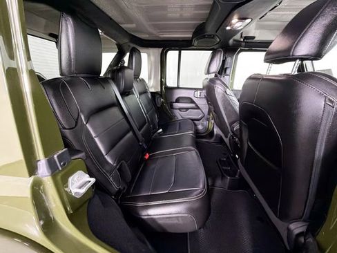 Used 2021 Jeep Wrangler Unlimited Sahara image 27