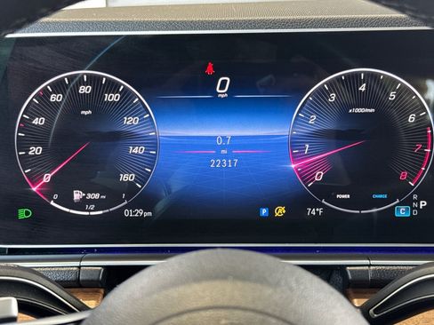 Used 2025 Mercedes-Benz GLE 350 4MATIC image 35