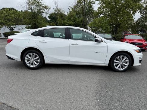 Used 2025 Chevrolet Malibu LT FWD image 8