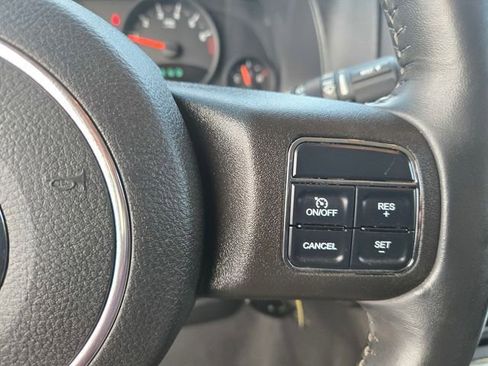 Used 2011 Jeep Compass Latitude AWD/4WD image 21