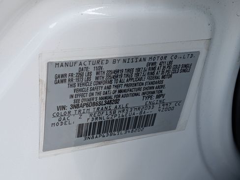 Used 2025 Nissan Kicks SR AWD/4WD image 33
