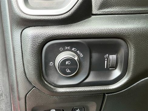 Used 2022 RAM 1500 Big Horn image 10