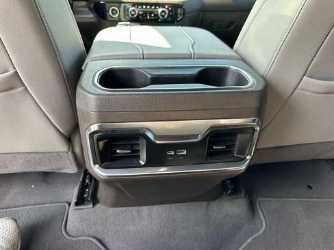 Used 2024 GMC Sierra 1500 SLT w/ SLT Premium Package AWD/4WD image 25