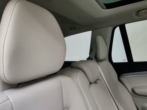 Used 2024 Volvo XC90 B5 Core AWD/4WD image 40