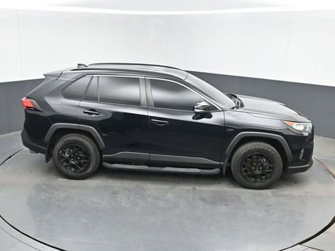 Used 2020 Toyota RAV4 XLE FWD image 37