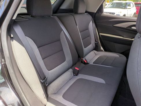 Used 2025 Chevrolet TrailBlazer LT AWD/4WD image 29
