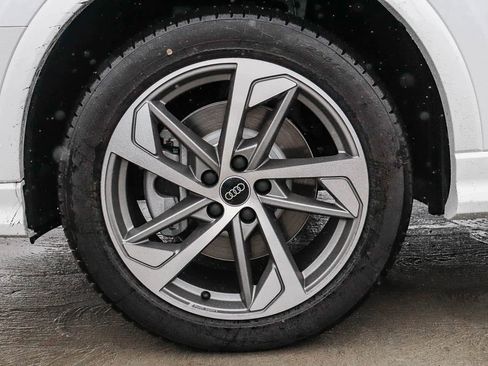 New 2025 Audi Q3 2.0T Premium image 14