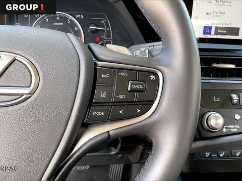 Used 2025 Lexus ES 350 w/ Premium Package image 21