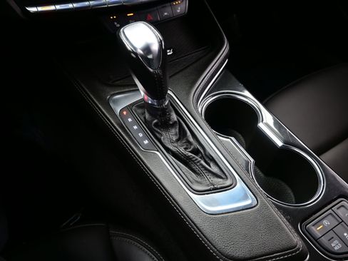 Used 2022 Cadillac CT4 Luxury w/ Sun And Sound Package AWD/4WD image 23