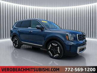 Used 2024 Kia Telluride S FWD video 1