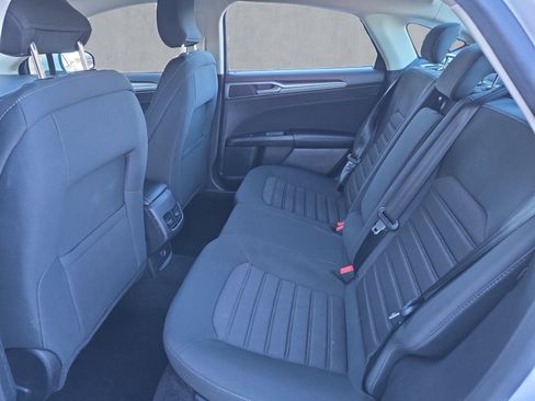 Used 2019 Ford Fusion SE image 23