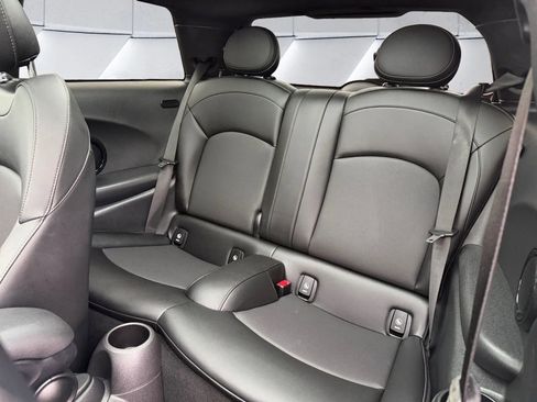 Used 2017 MINI Cooper S image 17