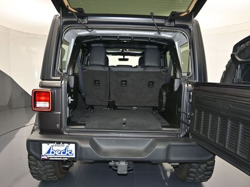 Used 2022 Jeep Wrangler Unlimited Sport image 24