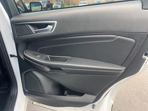 Used 2024 Ford Edge Titanium image 13