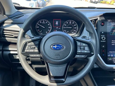 Used 2025 Subaru Crosstrek 2.5i Premium AWD/4WD image 23