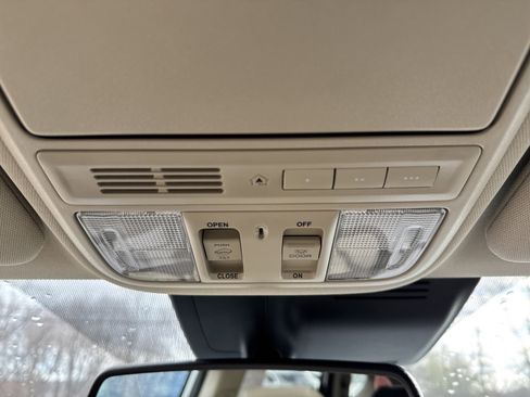 Used 2022 Honda CR-V Touring image 24