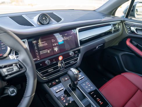 New 2026 Porsche Macan Turbo AWD/4WD image 16