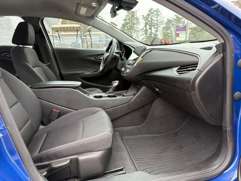 Used 2023 Chevrolet Malibu LS image 25