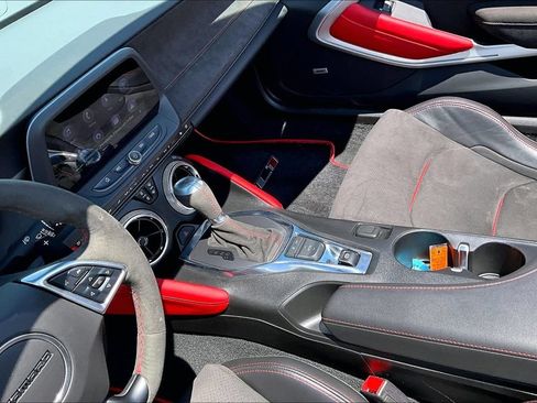 Used 2022 Chevrolet Camaro ZL1 RWD image 16