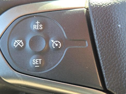 Used 2018 Chevrolet Silverado 1500 LTZ Z71 w/ Centennial Edition image 26