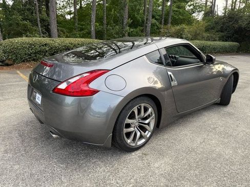 Used 2013 Nissan 370Z Touring image 3