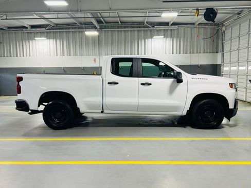 Used 2020 Chevrolet Silverado 1500 W/T w/ Trailering Package image 18