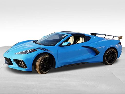 Certified 2022 Chevrolet Corvette Stingray Coupe w/ Engine Appearance Package image 11