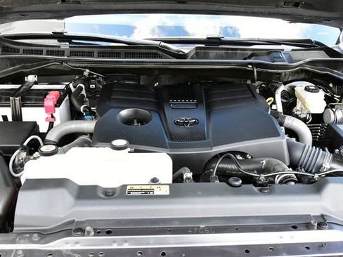 Used 2024 Toyota Tundra Platinum image 36