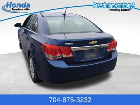 Used 2012 Chevrolet Cruze LS w/ Connectivity Package image 6