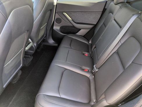 Used 2023 Tesla Model Y Long Range image 20