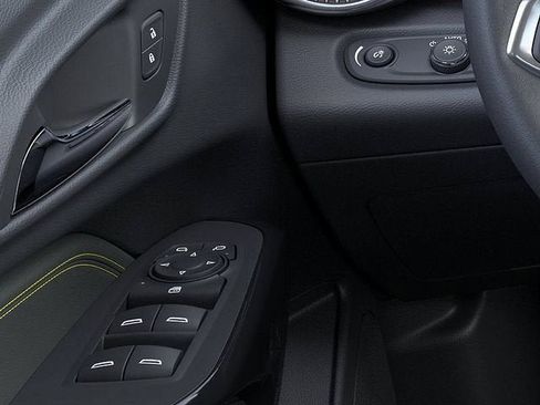 New 2026 Chevrolet Trax ACTIV FWD image 22